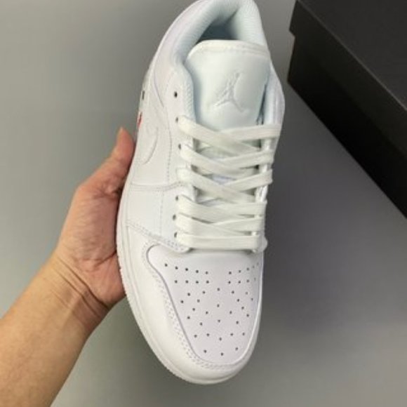 Nike Air Jordan 1 Low main image 6